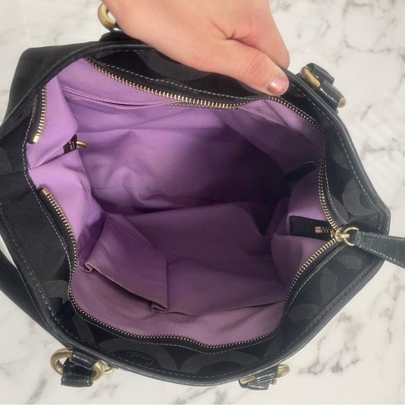 Authentic COACH Julianne tote in black monogram canvas - Picture 9 of 11